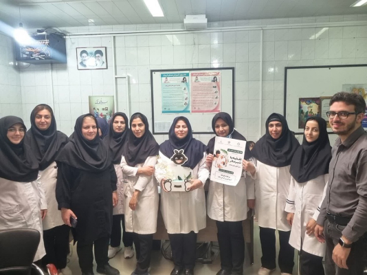 تغذیه با شیر مادر