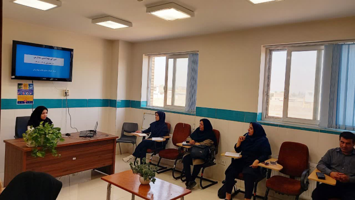 مدارس تحت پوشش