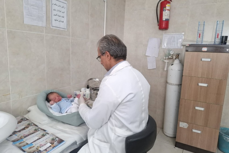  غربالگری پاشنه پای نوزادان