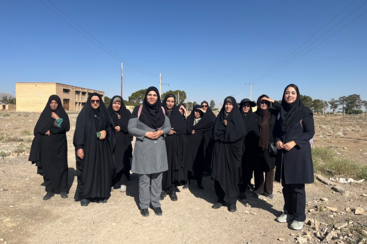 برنامه پیاده روی در روستای روران
