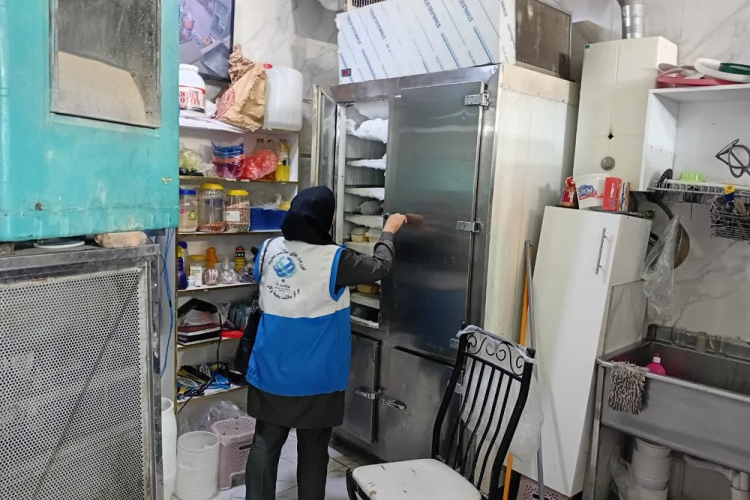 مستمر بر مراکز غذایی