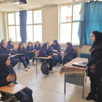 مدارس تحت پوشش 